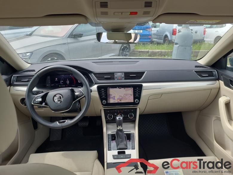 Skoda  Superb Combi (3V5)(2015) Supe.com.2.0TDI 147 Style Aut #5