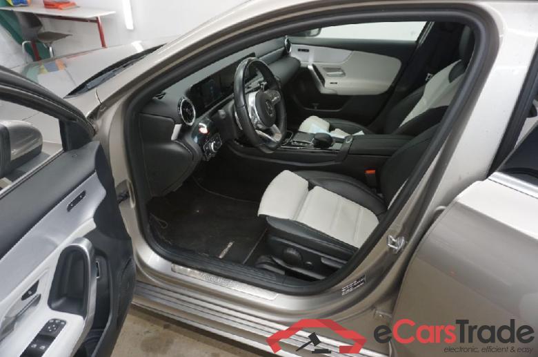 Mercedes A-Class Sedan ´18 A -Klasse Lim. A 200 d (177.112)AMG AMG Line 110KW AT8 E6d #4
