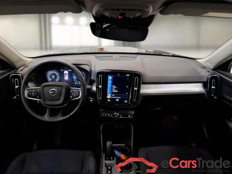 Volvo 235 VOLVO XC40 / 2017 / 5P / SUV T4 PLUG-IN HYBRID AUTO RECH INSCRIP EXPR #3