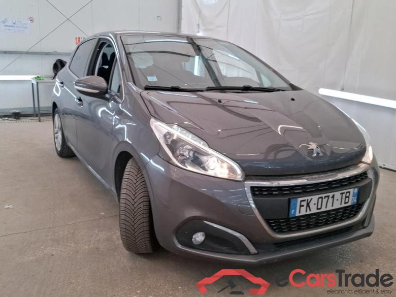 Peugeot  208 Allure Business 1.2 PureTech 110CV BVM6 E6dT #4