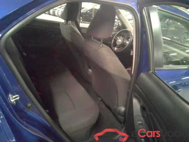 Yaris Cross 1,5 HEV 2WD Dynamic #6