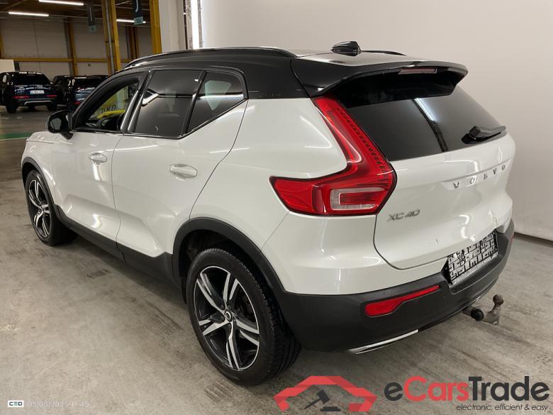 VOLVO XC40 DIESEL 2.0 D3 R-Design Geartronic #3