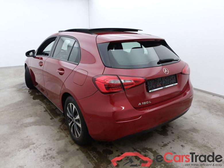 Mercedes-Benz A-Klasse A 180 d Business Solution 5d #4