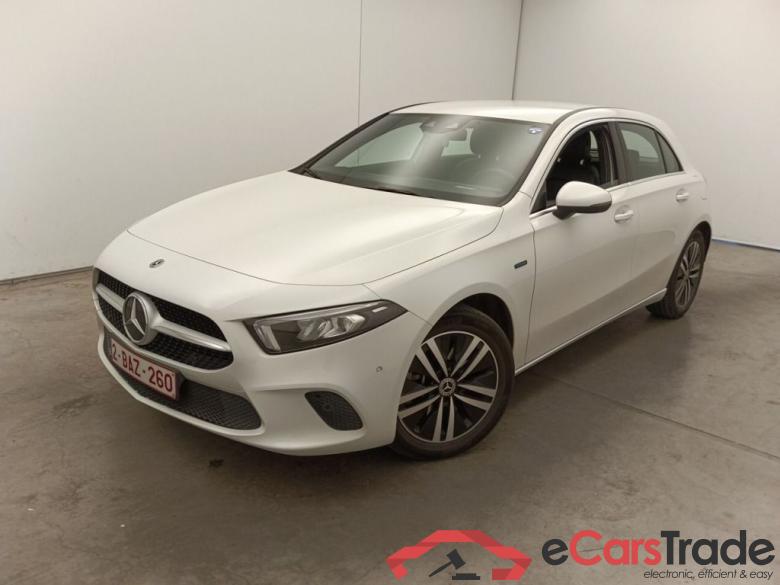 Mercedes-Benz A-Klasse A 250 e Business Solution 5d #4