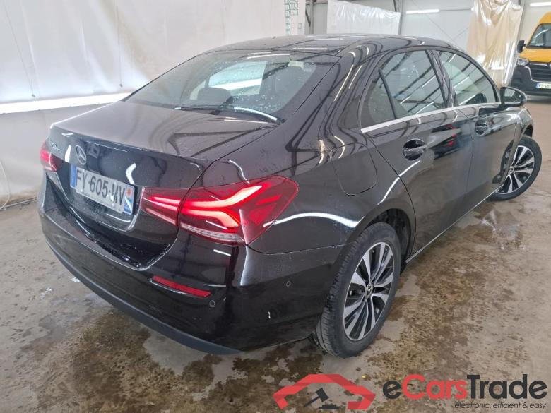 Mercedes A 250 e Business Line 8G-DCT MERCEDES-BENZ Classe A Berline / 2018 / 4P / Berline A 250 e Business Line 8G-DCT #3