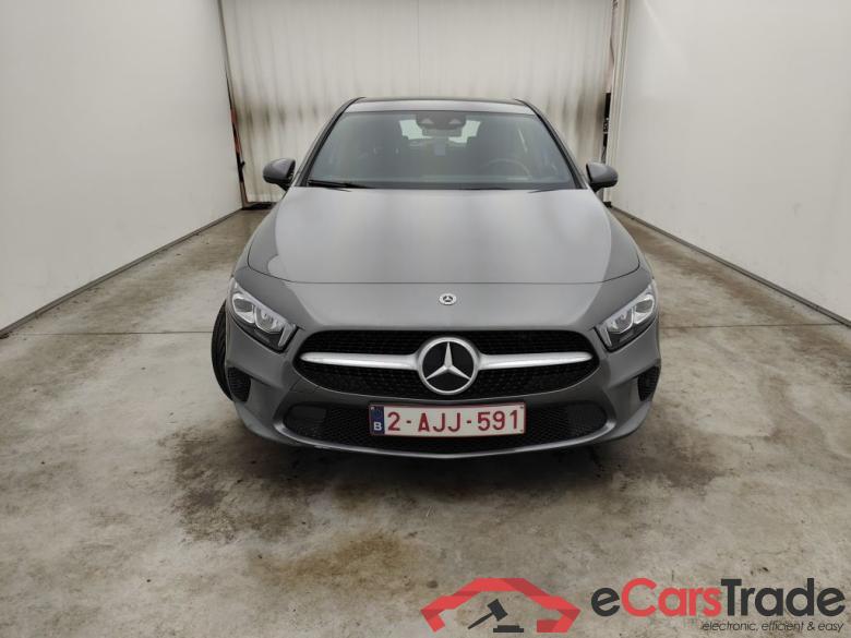 Mercedes-Benz A-Klasse A 250 e Business Solution 5d #2