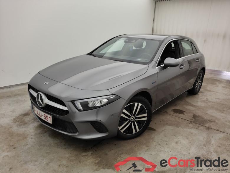 Mercedes-Benz A-Klasse A 250 e Business Solution 5d #1