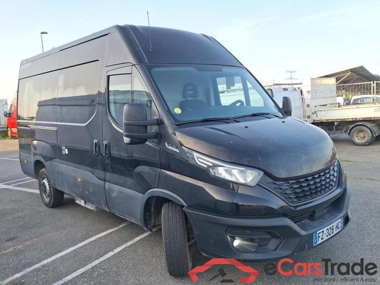 Iveco 3.0 35S18HA8 H2 3520L IVECO Daily / 2019 / 4P / Fourgon tôlé 3.0 35S18HA8 H2 3520L #4