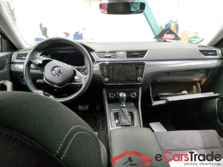 Skoda Superb Wagon ´15 Superb Combi Style iV 1.4 TSI Hybrid 160KW E6d #3