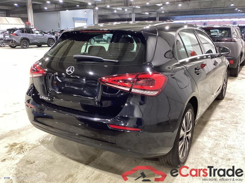 MERCEDES-BENZ CLASS A (W177) A 250 e PHEV #4