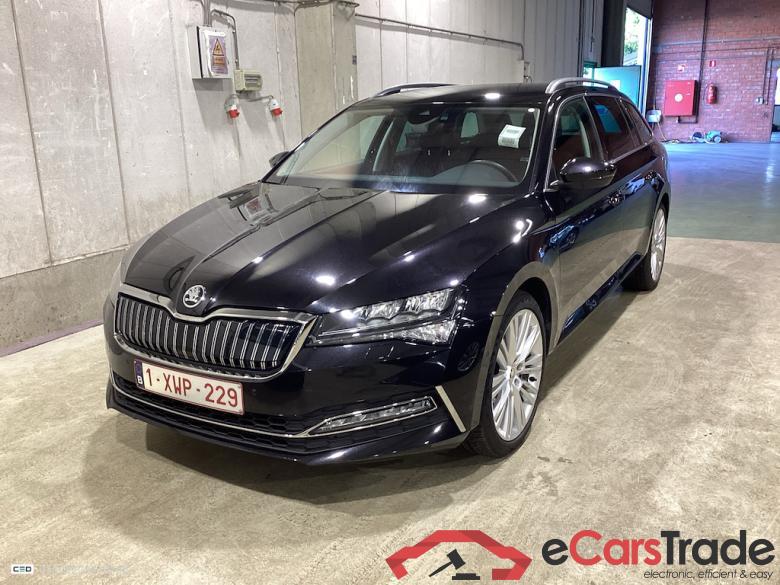 SKODA SUPERB COMBI - 2019 1.4 TSI PHEV Style DSG #1