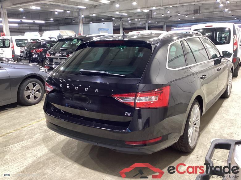 SKODA SUPERB COMBI - 2019 1.4 TSI PHEV Style DSG #4