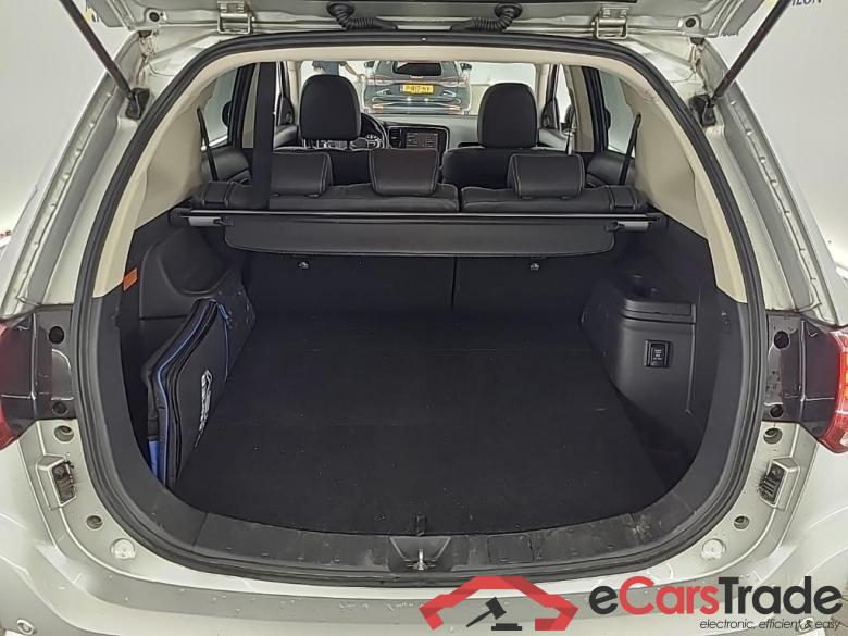 MITSUBISHI Outlander PHEV Intense 5D 165kW #5