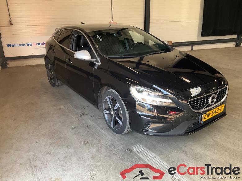 VOLVO V40 1.5 T3 Polar+ Sport #2