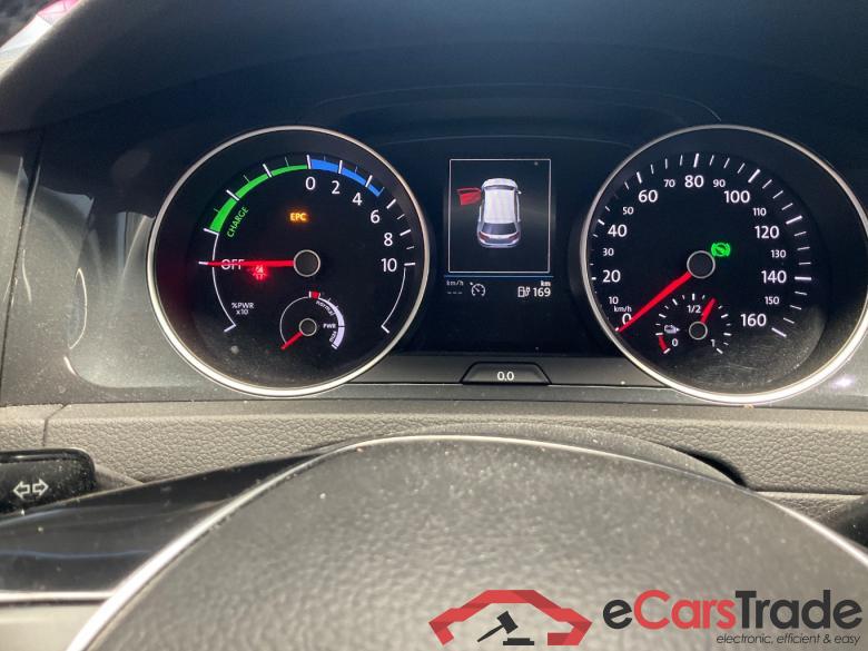 VOLKSWAGEN e-Golf E-DITION #6