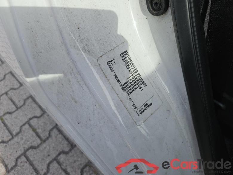 PEUGEOT 108 53 kW #2