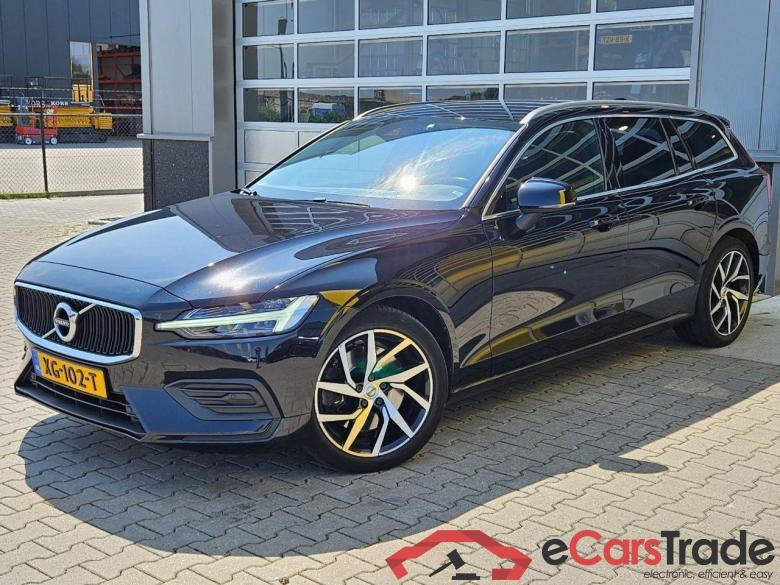 VOLVO V60 2.0 T5 Momentum #1