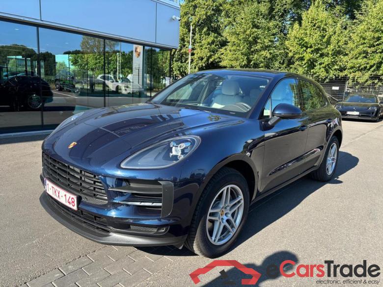 PORSCHE Macan Macan #1