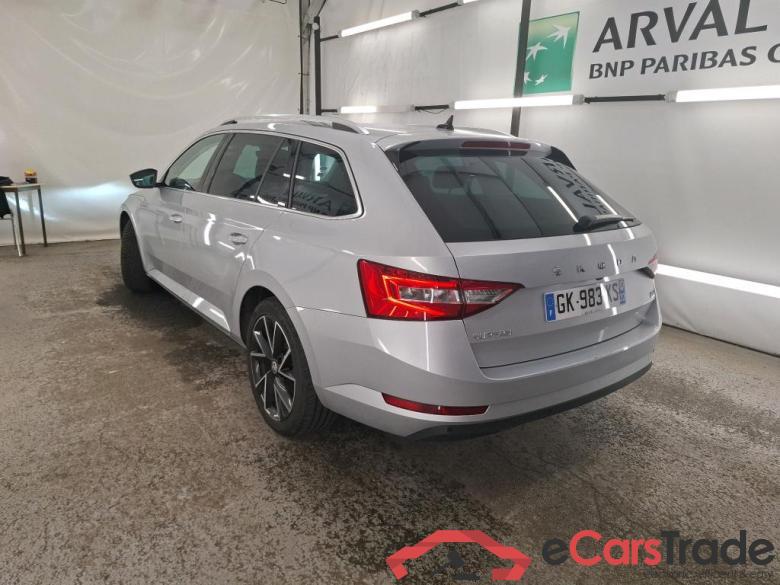 Skoda 1.4 TSI PHEV 218ch DSG6 Style Superb Break Style iV 1.4 TSI Hybrid 220CV E6d #2