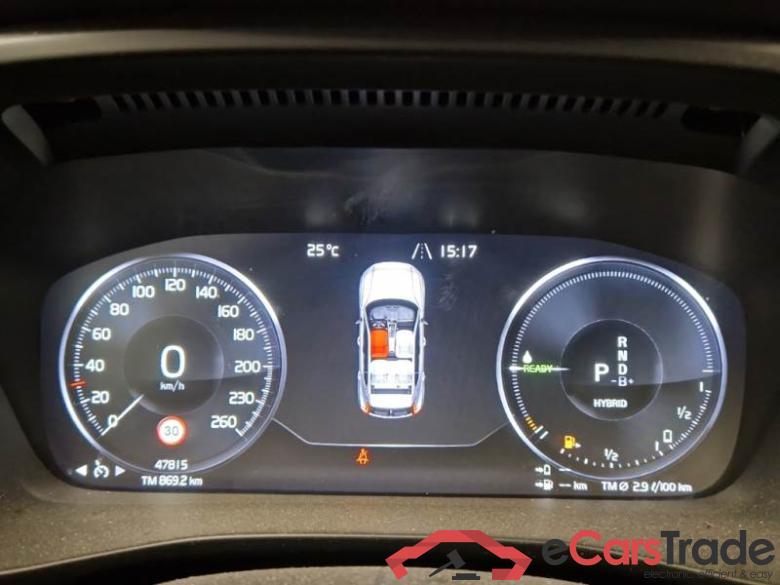 Volvo 146 VOLVO XC40 / 2017 / 5P / SUV T5 PLUG-IN HYBRID RECH INSCRIP EXPR MY21 #4