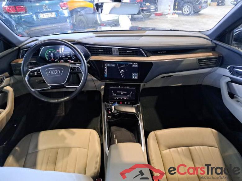 Audi 10 AUDI E-TRON / 2019 / 5P / SUV 55 QUATTRO BUSINESS FAST #3