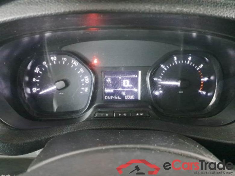 Peugeot 13 PEUGEOT EXPERT / 2016 / 4P / FURGONE 2.0 BLUEHDI 120 PREMIUM STANDARD #4