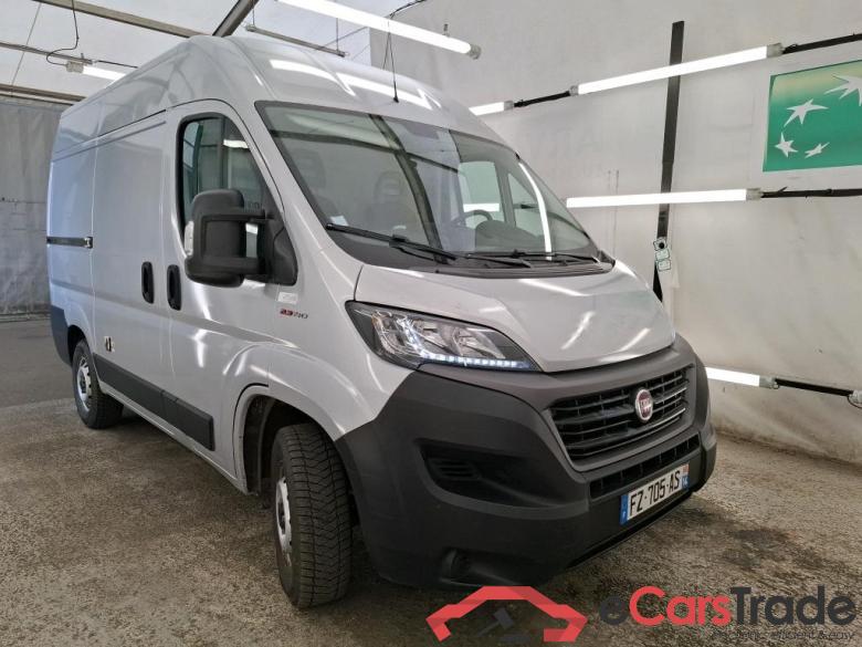 Fiat 2.3 Multijet 140 3.5 C H2 Pro Lounge FIAT Ducato / 2014 / 4P / Fourgon tôlé 2.3 Multijet 140 3.5 C H2 Pro Lounge #4