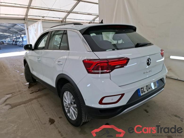 Volkswagen  VOLKSWAGEN T-Roc / 2021 / 5P / SUV 1.5 TSI 150 EVO LIFE PLUS DSG7 #2