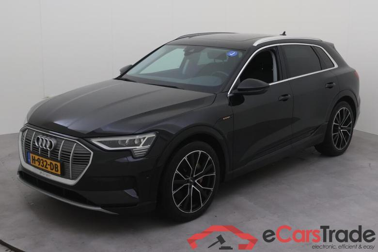 AUDI e-tron  #1