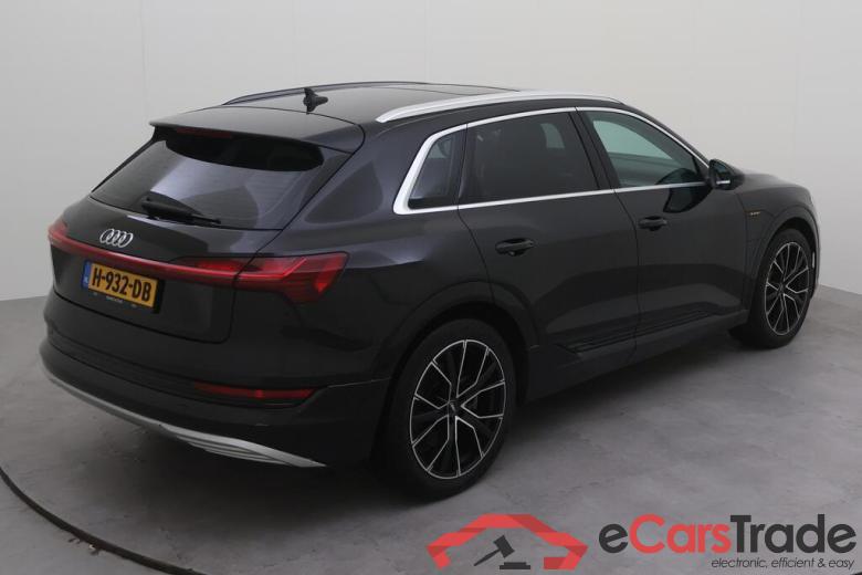AUDI e-tron  #6