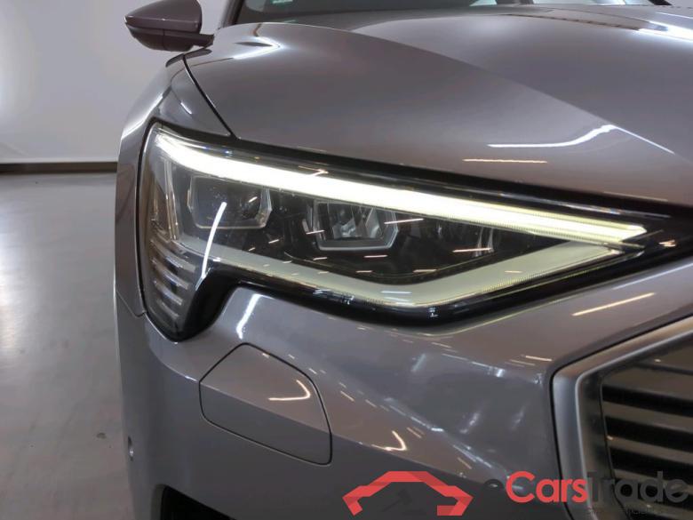 AUDI e-tron  #4