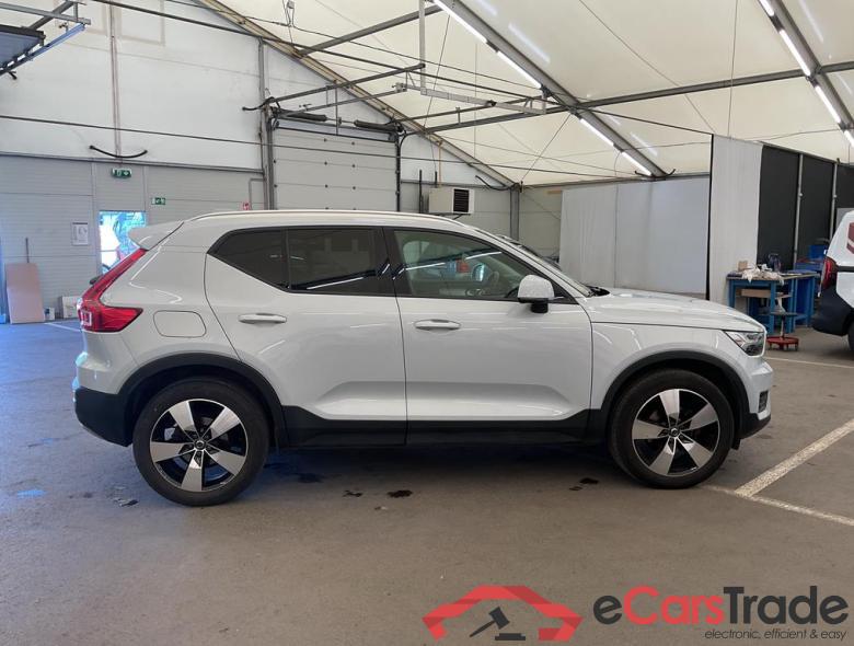 VOLVO XC40 1.5 T3 Momentum Pro #3