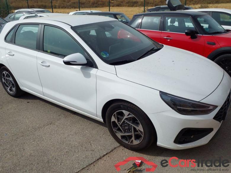 HYUNDAI i30 1.0 TGDI 100CV 48V Klass #1