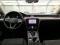 preview Volkswagen Passat #4
