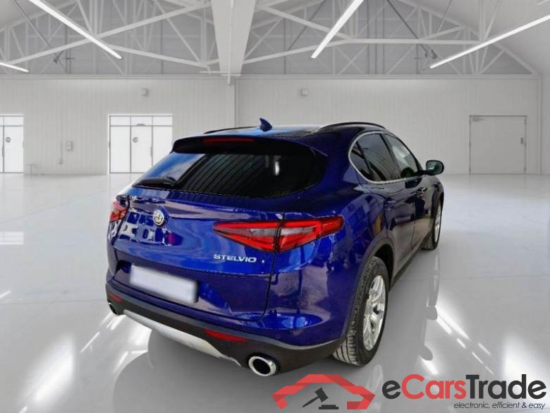 AlfaRomeo 62 ALFA ROMEO STELVIO / 2017 / 5P / SUV 2.2 TURBO DIESEL 190CV BUSINESS AT8 Q4 #2