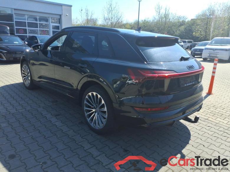 Audi 55 quattro S line E-tron #3
