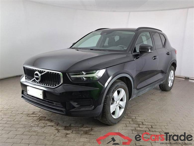Volvo 227 VOLVO XC40 / 2017 / 5P / SUV T2 AUTOMATICO MOMENTUM CORE #1