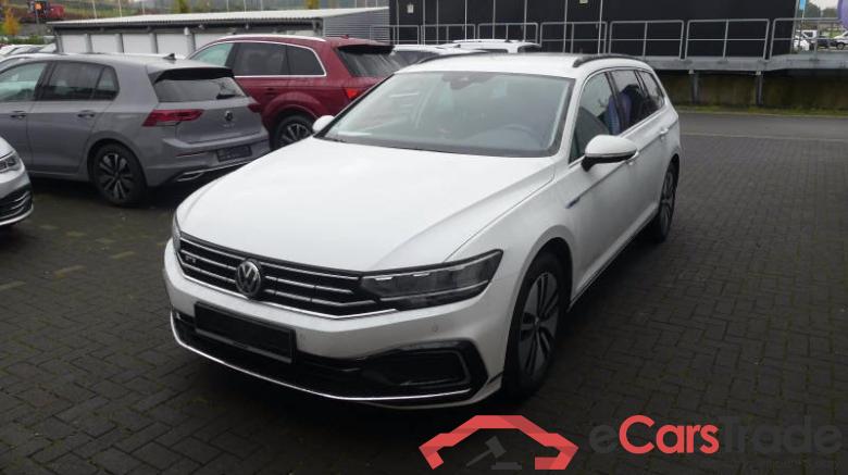 Vw GTE Passat Variant #1
