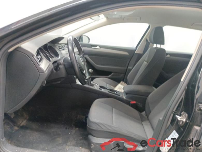 Volkswagen Passat Variant 1.6 TDI Trendline 5d - NO COC #6