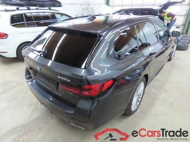 BMW 5-Serie Touring ´16 Baureihe 5 Touring 530 e xDrive M Sport 2.0 215KW E6d #3