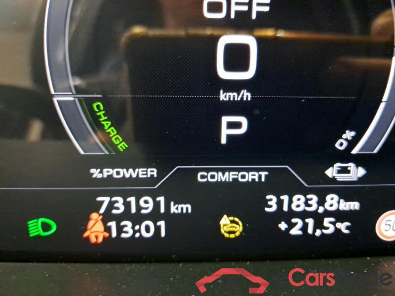 AUDI - AUD E-TRON 55 Quattro S-Line 408PK With Valcona Seats & Pack Assistance Tour & Auxiliary Heater & Shadow & Open Sky & Surround Cameras & B&O Sound & Second AC Entrance & Side Assist & Pre Sense  * ELECTRIC * #5
