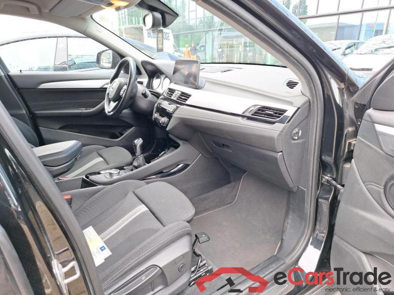 BMW - BMW X2 sDrive18i 136PK Advantage Pack Business Plus With Sport Seats & Driving Assistant & Removable  Towing Hook * PETROL * #3