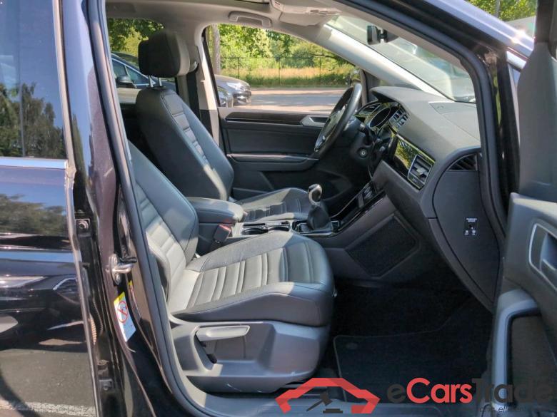 VOLKSWAGEN - VW  TOURAN TDi 122PK Highline Pack Business With Vienna Leather & Nav Discover Media & Rear PDC & Power Tailgate #3