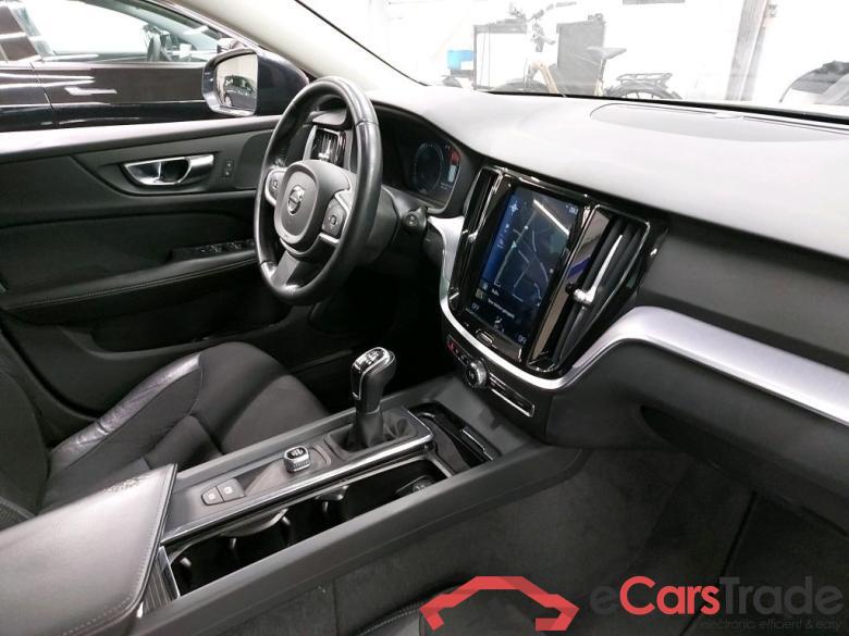 VOLVO - VOL V60 D3 150PK Momentum With Sensus Nav & Park Assist Front & Rear & Pano Roof & Semi Auto Foldable Trailer Hook #3