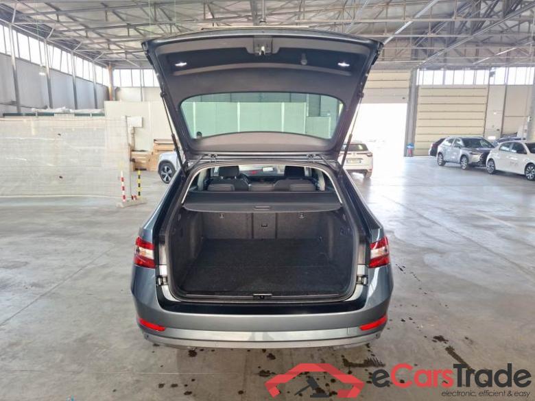 Skoda PLUGINPROMO3 SKODA SUPERB WAGON / 2019 / 5P / STATION WAGON 1.4 TSI PLUG-IN HYBRYD EXECUTIVE DSG #5