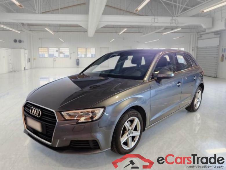 Audi 217 AUDI A3 / 2016 / 5P / BERLINA 30 TDI BUSINESS S.BACK #1