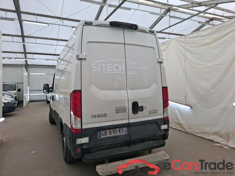 Iveco 2.3 35S16SA8 V11 H2 3520 IVECO Daily / 2014 / 4P / Fourgon tôlé 2.3 35S16SA8 V11 H2 3520 #2