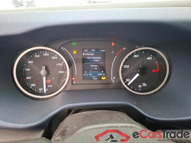 Iveco 2.3 35S16SA8 V11 H2 3520 IVECO Daily / 2014 / 4P / Fourgon tôlé 2.3 35S16SA8 V11 H2 3520 #6