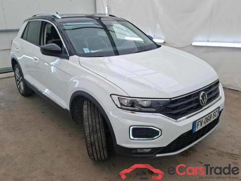 Volkswagen 1.5 TSI 150 EVO CARAT DSG7 VOLKSWAGEN TRoc 2017 5P SUV 1.5 TSI 150 EVO CARAT DSG7 #4