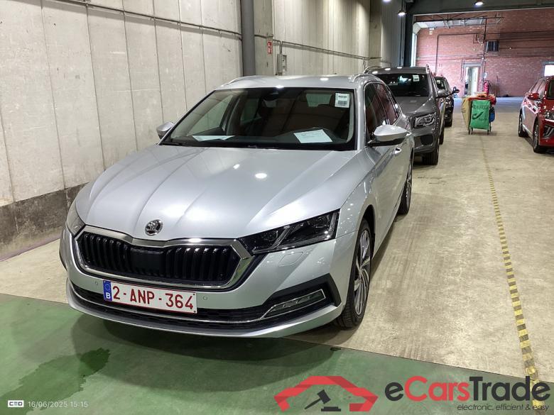 SKODA OCTAVIA COMBI 1.4 TSI PHEV 150KW DSG CLEVER+ #2
